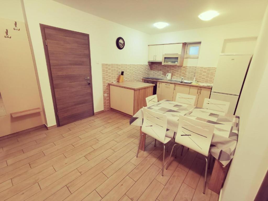 Haus Maro Apartment Supetarska Draga Exterior photo
